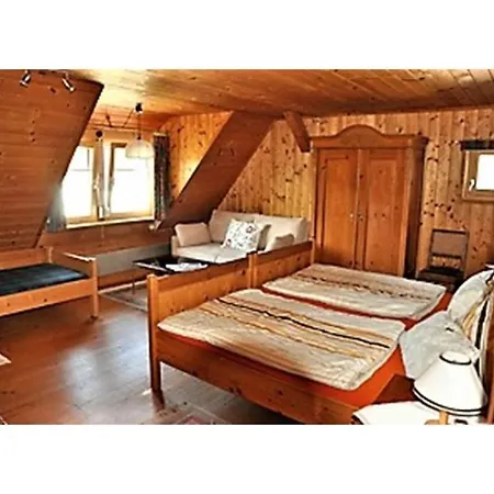 Schwalbennest Penzion 3*
